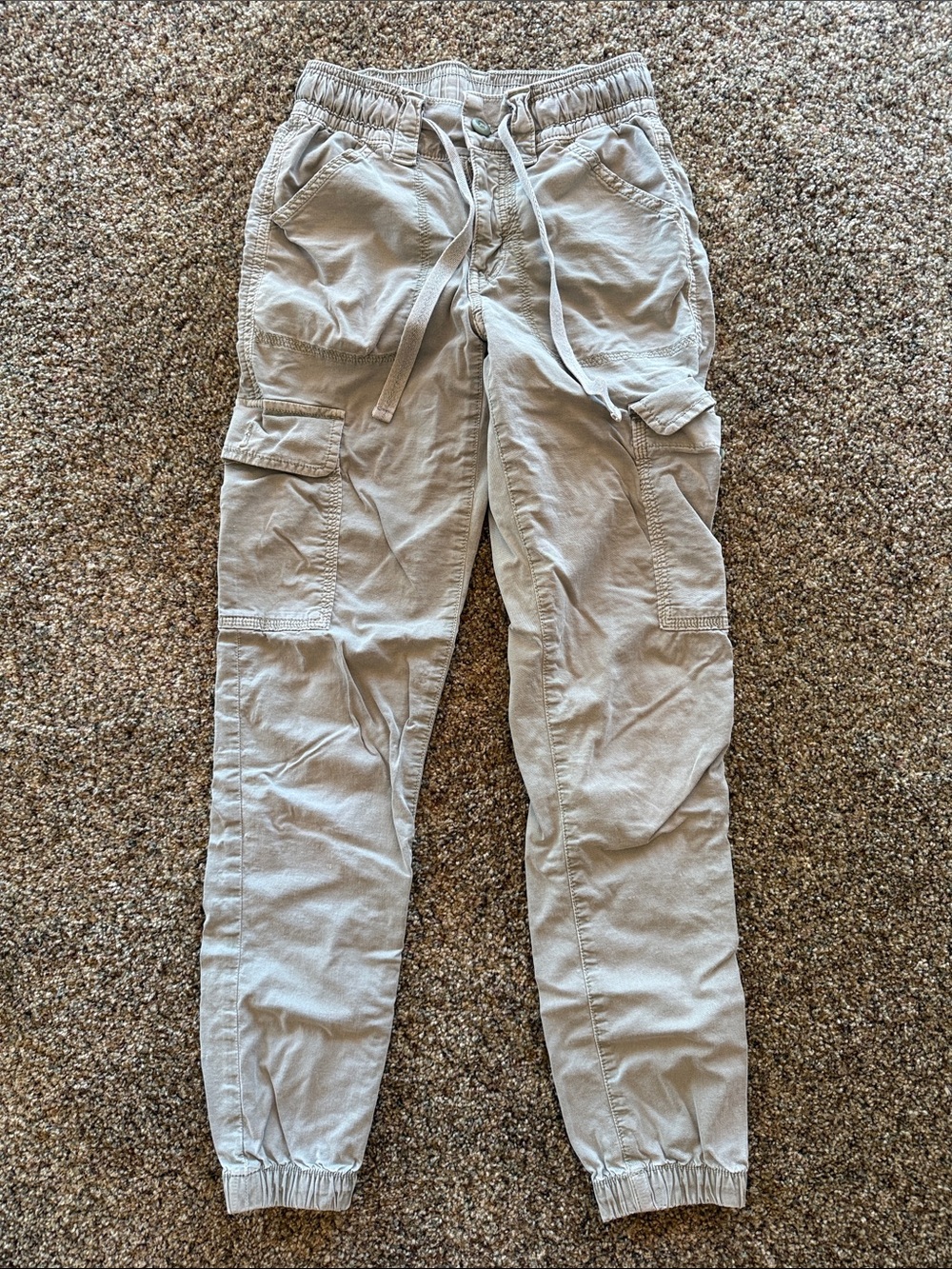 American Eagle Outfitters Women's Stretch High-Waisted Olive Cargo Joggers 00
